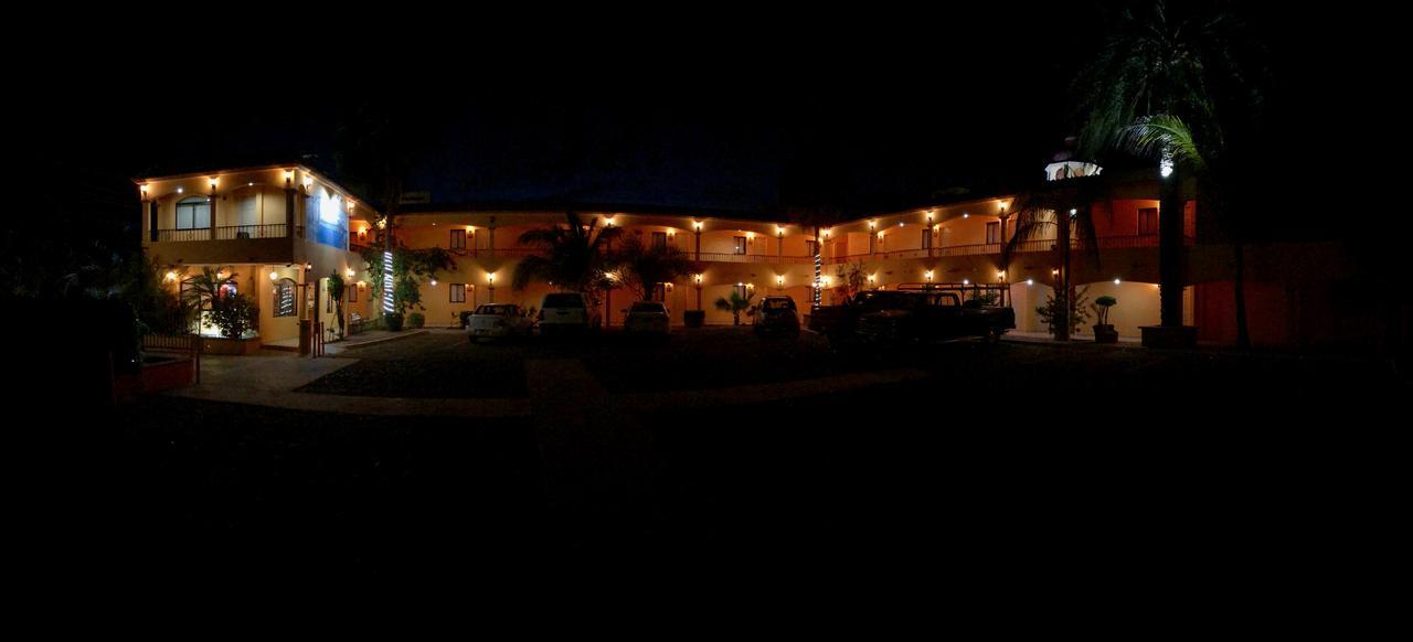 Hotel Posadas Del Ryal Ciudad Constitución Kültér fotó